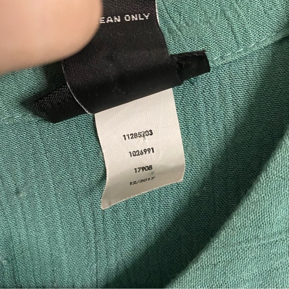 Torrid 5 Green Sleeveless Top - Picture 4 of 9